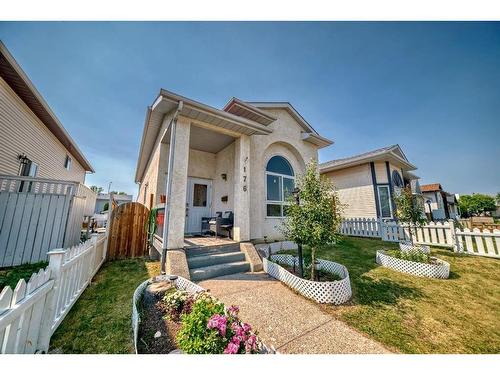 176 Laguna Close Ne, Calgary, AB - Outdoor