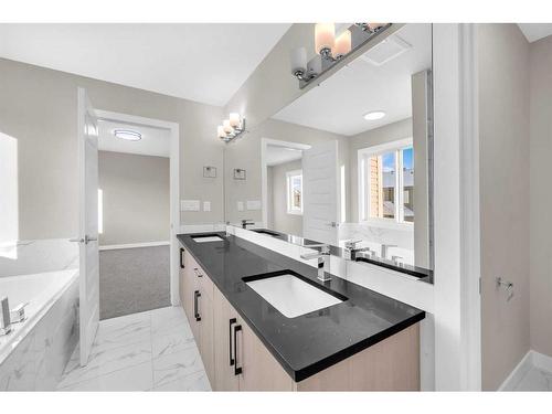 70 Sandpiper Bend, Chestermere, AB - Indoor Photo Showing Bathroom