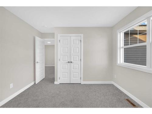 70 Sandpiper Bend, Chestermere, AB - Indoor Photo Showing Other Room