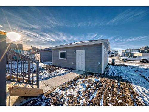 713 Grayling Link, Rural Rocky View County, AB - Outdoor