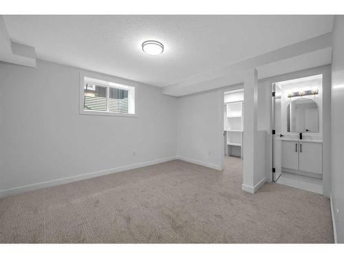 9828 19 Street Sw, Calgary, AB - Indoor Photo Showing Other Room