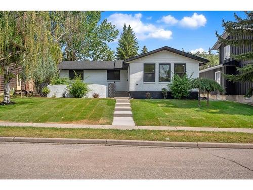 9828 19 Street Sw, Calgary, AB - Outdoor With Facade