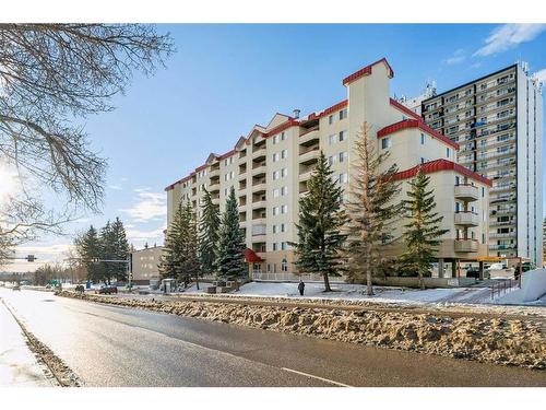 307-2011 University Drive Nw, Calgary, AB - Outdoor With Facade