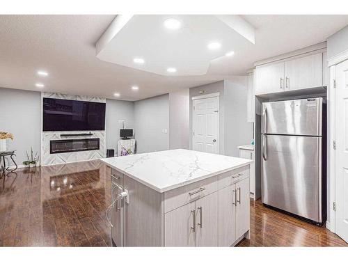 357 Martha'S Manor Ne, Calgary, AB - Indoor Photo Showing Kitchen