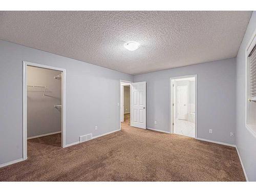 357 Martha'S Manor Ne, Calgary, AB - Indoor Photo Showing Other Room