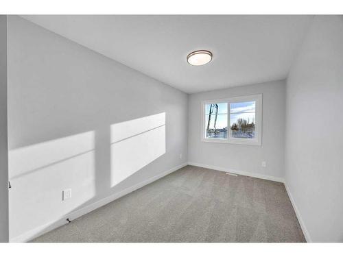 181 Waterford Way, Chestermere, AB - Indoor Photo Showing Other Room