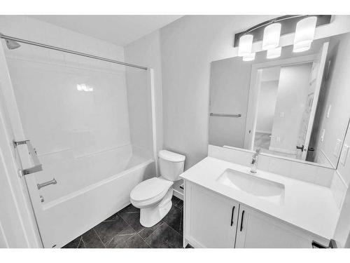 181 Waterford Way, Chestermere, AB - Indoor Photo Showing Bathroom