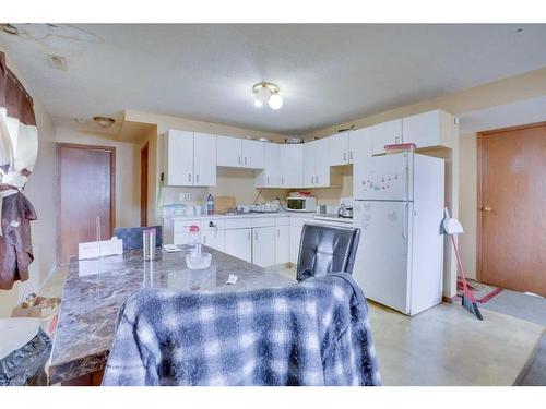 184 Upland Boulevard West, Brooks, AB - Indoor Photo Showing Kitchen