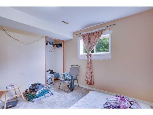 184 Upland Boulevard West, Brooks, AB - Indoor Photo Showing Bedroom