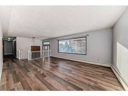 36 Anders Close, Red Deer, AB - Indoor Photo Showing Other Room