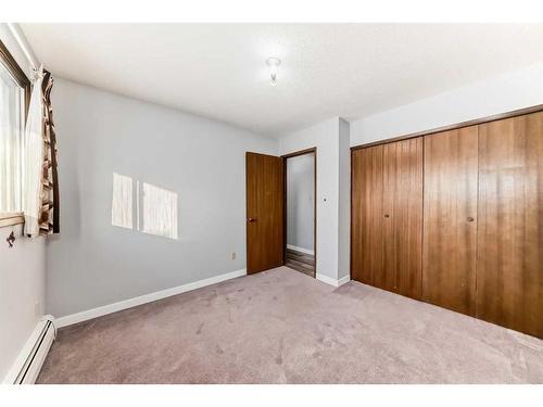 36 Anders Close, Red Deer, AB - Indoor Photo Showing Other Room