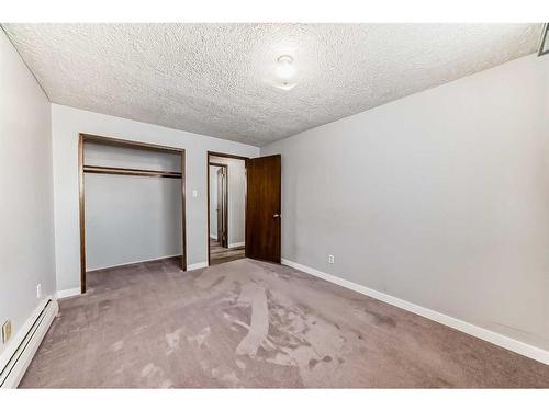 36 Anders Close, Red Deer, AB - Indoor Photo Showing Other Room