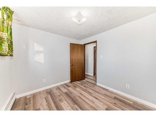 36 Anders Close, Red Deer, AB - Indoor Photo Showing Other Room