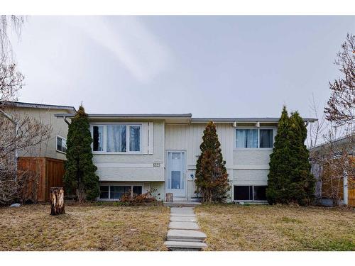 1323 Marlyn Way Ne, Calgary, AB - Outdoor