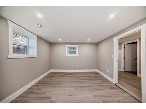 519 6 Street Ne, Calgary, AB - Indoor