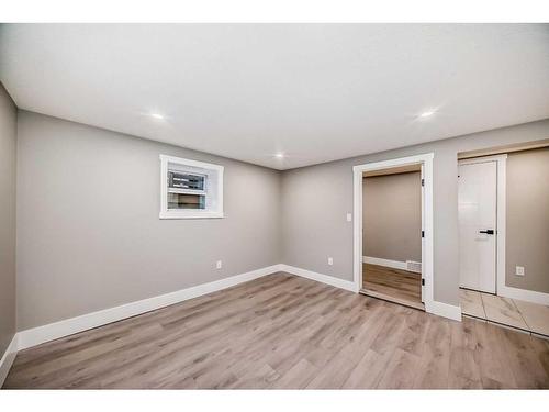 519 6 Street Ne, Calgary, AB - Indoor