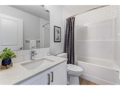 2109-42 Cranbrook Gardens Se, Calgary, AB - Indoor Photo Showing Bathroom