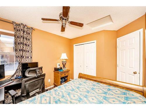 105 Taralea Green Ne, Calgary, AB - Indoor Photo Showing Bedroom