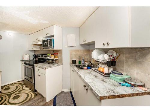 105 Taralea Green Ne, Calgary, AB - Indoor Photo Showing Kitchen