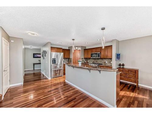 39 Wentworth Close Sw, Calgary, AB - Indoor Photo Showing Kitchen