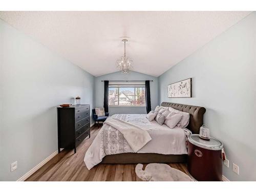 39 Wentworth Close Sw, Calgary, AB - Indoor Photo Showing Bedroom