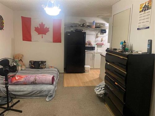 41 Saddlecrest Close, Calgary, AB - Indoor Photo Showing Bedroom