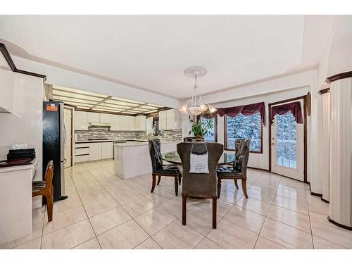 9 Edgevalley Way Nw, Calgary, AB - Indoor Photo Showing Dining Room