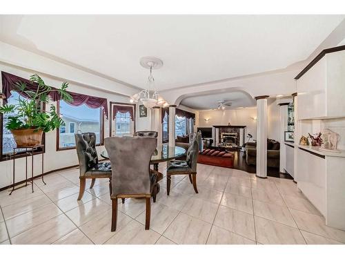 9 Edgevalley Way Nw, Calgary, AB - Indoor Photo Showing Dining Room