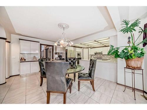 9 Edgevalley Way Nw, Calgary, AB - Indoor Photo Showing Dining Room