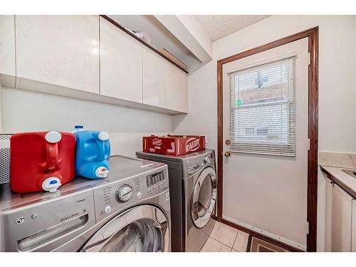 9 Edgevalley Way Nw, Calgary, AB - Indoor Photo Showing Laundry Room