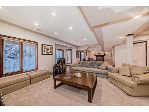 9 Edgevalley Way Nw, Calgary, AB - Indoor Photo Showing Living Room