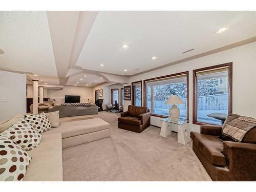 9 Edgevalley Way Nw, Calgary, AB - Indoor Photo Showing Living Room