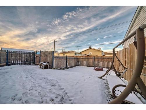 24 Erin Meadow Way Se, Calgary, AB - Outdoor