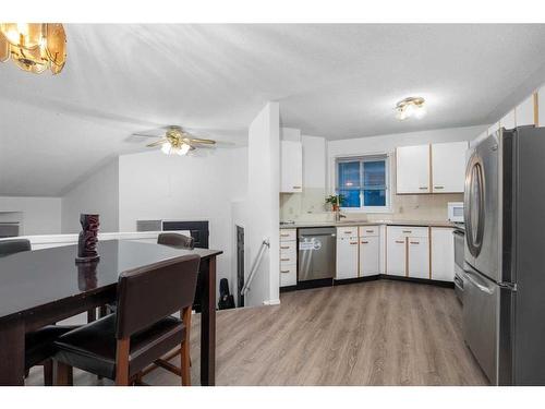 193 Taradale Drive Ne, Calgary, AB - Indoor Photo Showing Kitchen