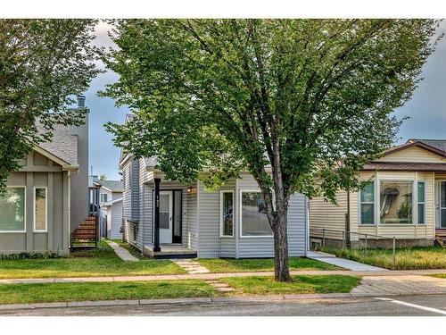 193 Taradale Drive Ne, Calgary, AB - Outdoor With Facade