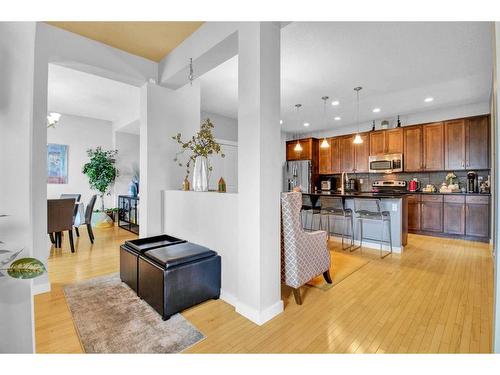 5 Silverado Creek Crescent Sw, Calgary, AB - Indoor Photo Showing Kitchen