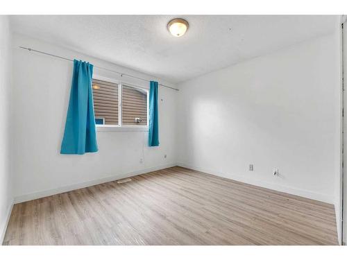 136 Whitefield Drive Ne, Calgary, AB - Indoor Photo Showing Other Room