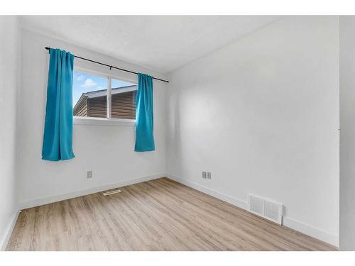 136 Whitefield Drive Ne, Calgary, AB - Indoor Photo Showing Other Room