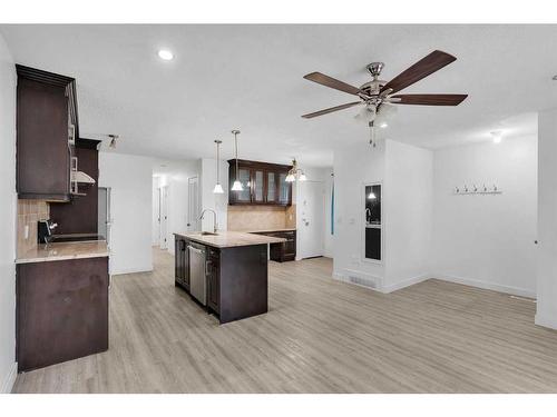 136 Whitefield Drive Ne, Calgary, AB - Indoor Photo Showing Kitchen