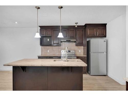 136 Whitefield Drive Ne, Calgary, AB - Indoor Photo Showing Kitchen