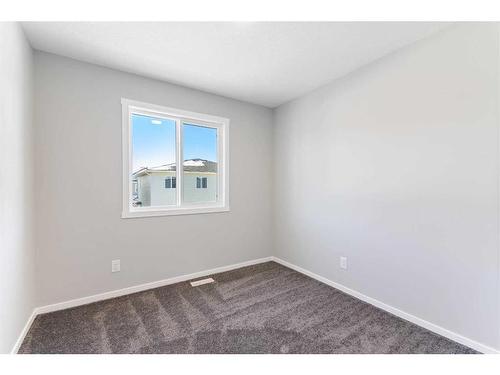 257 Yorkville Boulevard Sw, Calgary, AB - Indoor Photo Showing Other Room