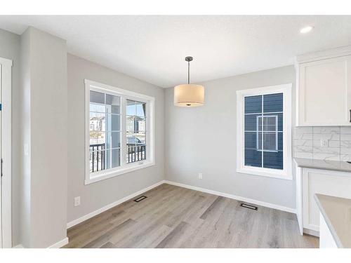 257 Yorkville Boulevard Sw, Calgary, AB - Indoor Photo Showing Other Room