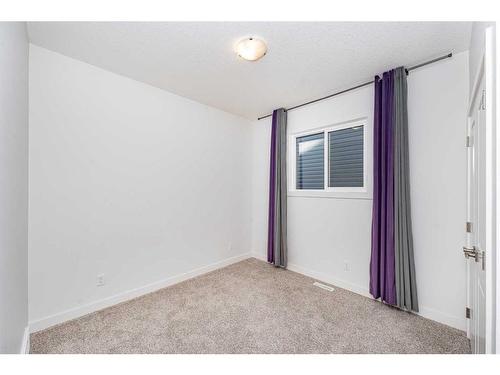 273 Ambleside Avenue Nw, Calgary, AB - Indoor Photo Showing Other Room