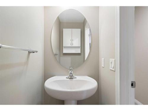 10525 Cityscape Drive Ne, Calgary, AB - Indoor Photo Showing Bathroom