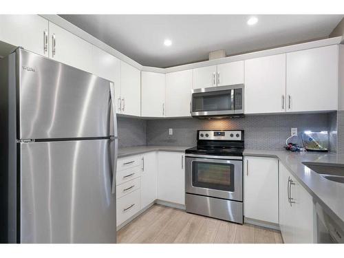 10525 Cityscape Drive Ne, Calgary, AB - Indoor Photo Showing Kitchen