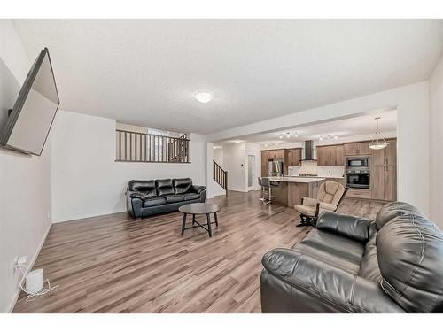 2007 Windbury Crescent Sw, Airdrie, AB - Indoor Photo Showing Living Room