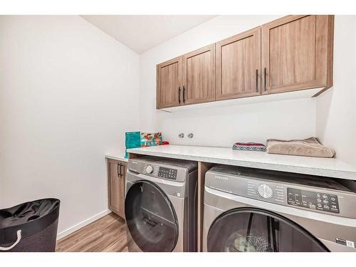 2007 Windbury Crescent Sw, Airdrie, AB - Indoor Photo Showing Laundry Room