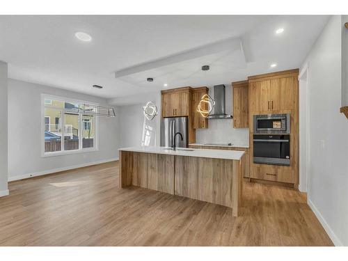 19 Sandpiper Bend, Chestermere, AB - Indoor Photo Showing Kitchen