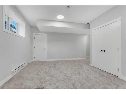 19 Sandpiper Bend, Chestermere, AB - Indoor Photo Showing Other Room