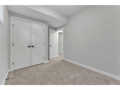 19 Sandpiper Bend, Chestermere, AB - Indoor Photo Showing Other Room